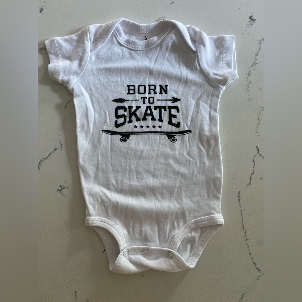 Skateboard onesie 0-3mo